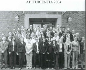 JB 2003 2004 S 28 Abiturientia 2004